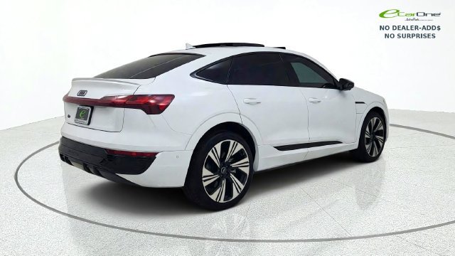 Used 2024 Audi Q8 e-tron Prestige w/ Prestige Package AWD/4WD image 8