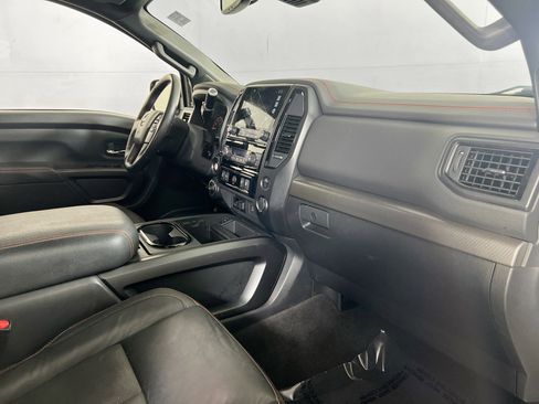 Used 2021 Nissan Titan PRO-4X w/ Pro-4x Convenience Package image 27