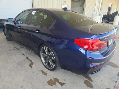 Used 2018 BMW M550i xDrive image 9