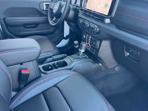 New 2026 Jeep Wrangler Unlimited Rubicon image 16