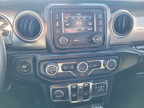 Used 2019 Jeep Wrangler Unlimited Sport S image 25