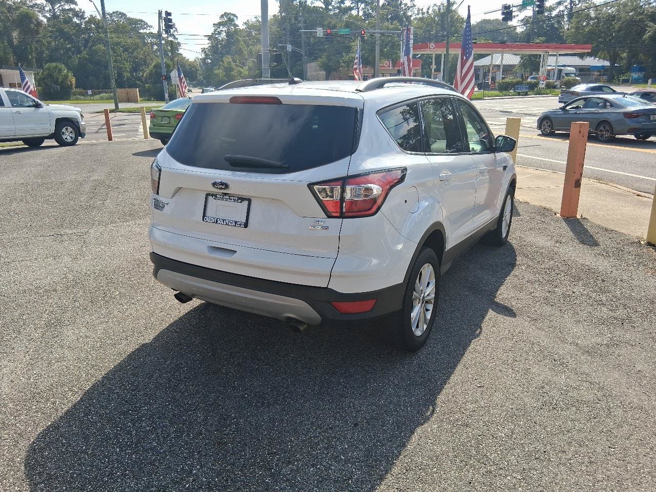 Used 2018 Ford Escape SE AWD/4WD image 5