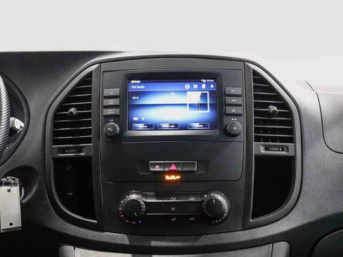 Used 2023 Mercedes-Benz Metris image 13