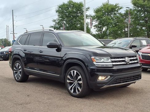 Used 2020 Volkswagen Atlas SEL R-Line AWD/4WD image 3