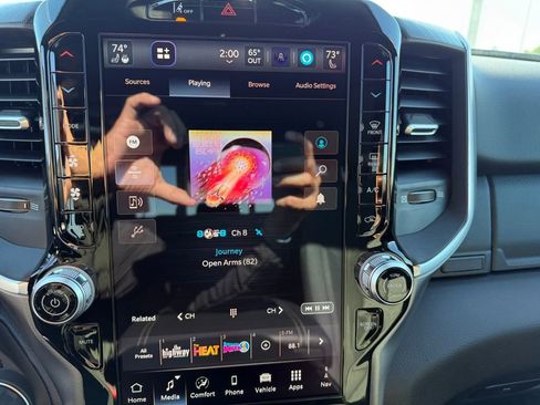 New 2026 RAM 1500 4x4 Crew Cab image 19