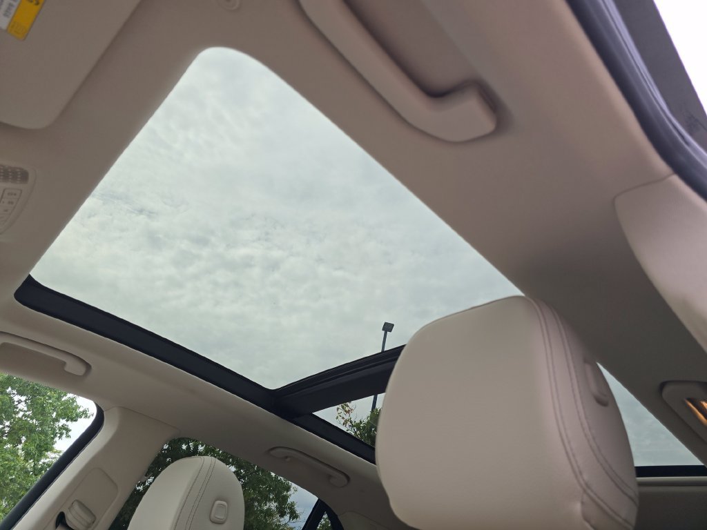 Certified 2026 Mercedes-Benz GLE 450 4MATIC image 3