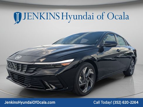 New 2026 Hyundai Elantra Limited FWD image 9