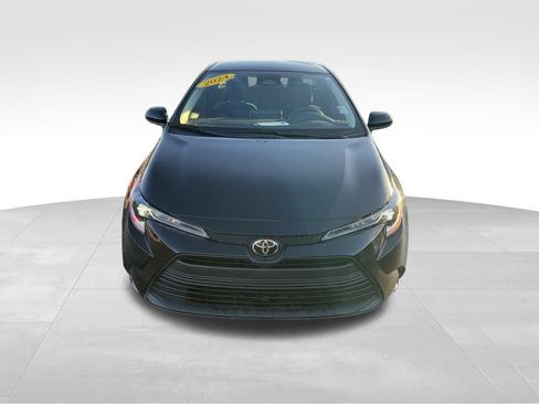 Used 2024 Toyota Corolla LE image 9