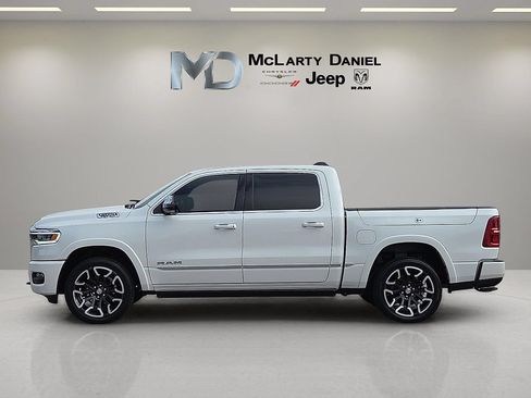 Used 2025 RAM 1500 Limited AWD/4WD image 3