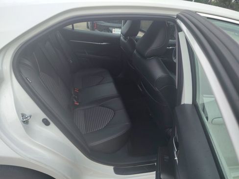 Used 2024 Toyota Camry SE FWD image 15