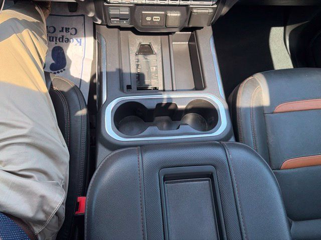 Used 2021 GMC Sierra 1500 AT4 w/ AT4 Premium Package AWD/4WD image 23