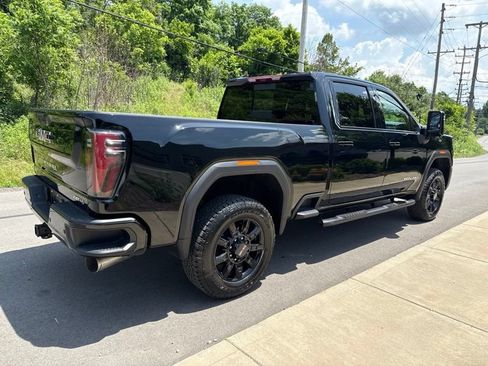 Used 2024 GMC Sierra 2500 AT4 w/ AT4 Premium Plus Package AWD/4WD image 8