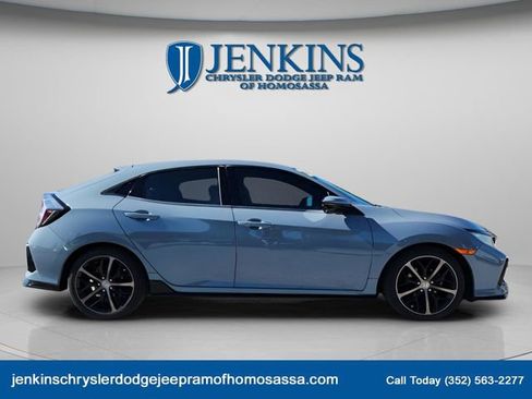 Used 2020 Honda Civic Sport Touring image 2