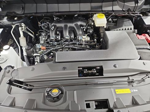 New 2026 Nissan Pathfinder Platinum image 21