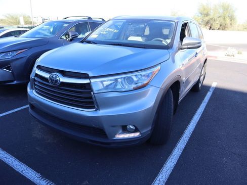 Used 2014 Toyota Highlander Limited image 3