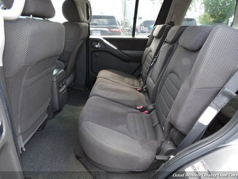 Used 2008 Nissan Pathfinder SE w/ Premium Pkg AWD/4WD image 14