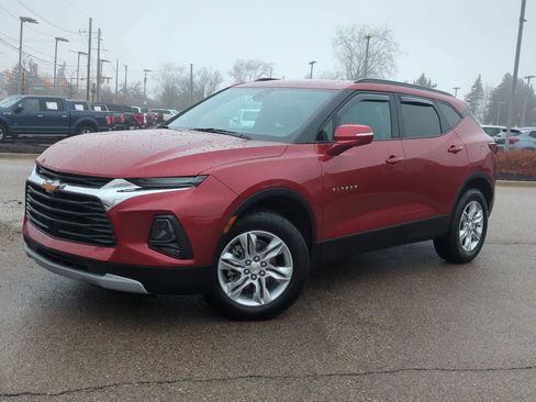 Used 2021 Chevrolet Blazer LT image 1