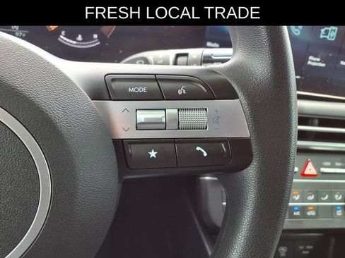 Used 2025 Hyundai Tucson SE FWD image 21