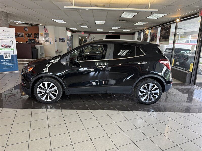 Used 2021 Buick Encore Preferred w/ Safety Package II FWD image 2
