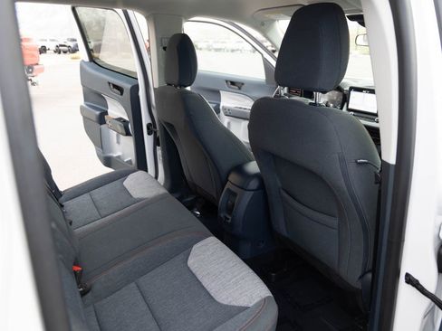 Used 2022 Ford Maverick XLT image 12