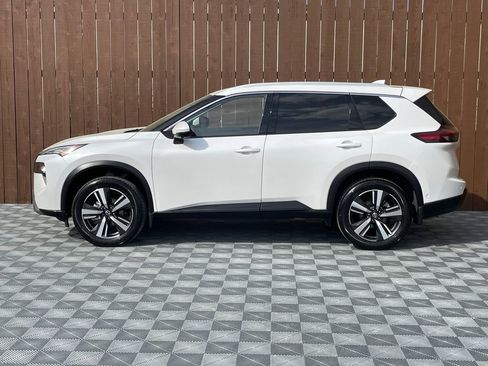 Used 2025 Nissan Rogue SL image 7