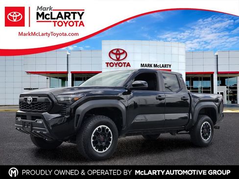 Used 2024 Toyota Tacoma TRD Off-Road AWD/4WD image 1