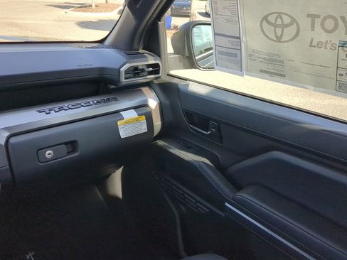 Used 2025 Toyota Tacoma SR5 image 25