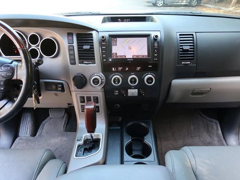 Used 2013 Toyota Sequoia Platinum RWD image 23