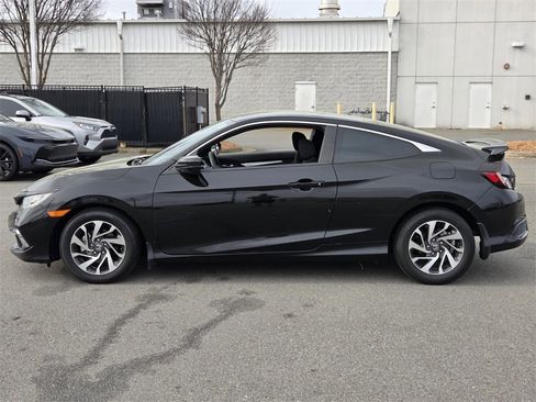 Used 2020 Honda Civic LX image 2