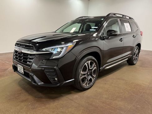 Used 2023 Subaru Ascent Limited AWD/4WD image 32