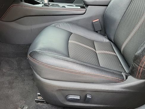 Used 2024 Nissan Altima 2.5 SR FWD image 12