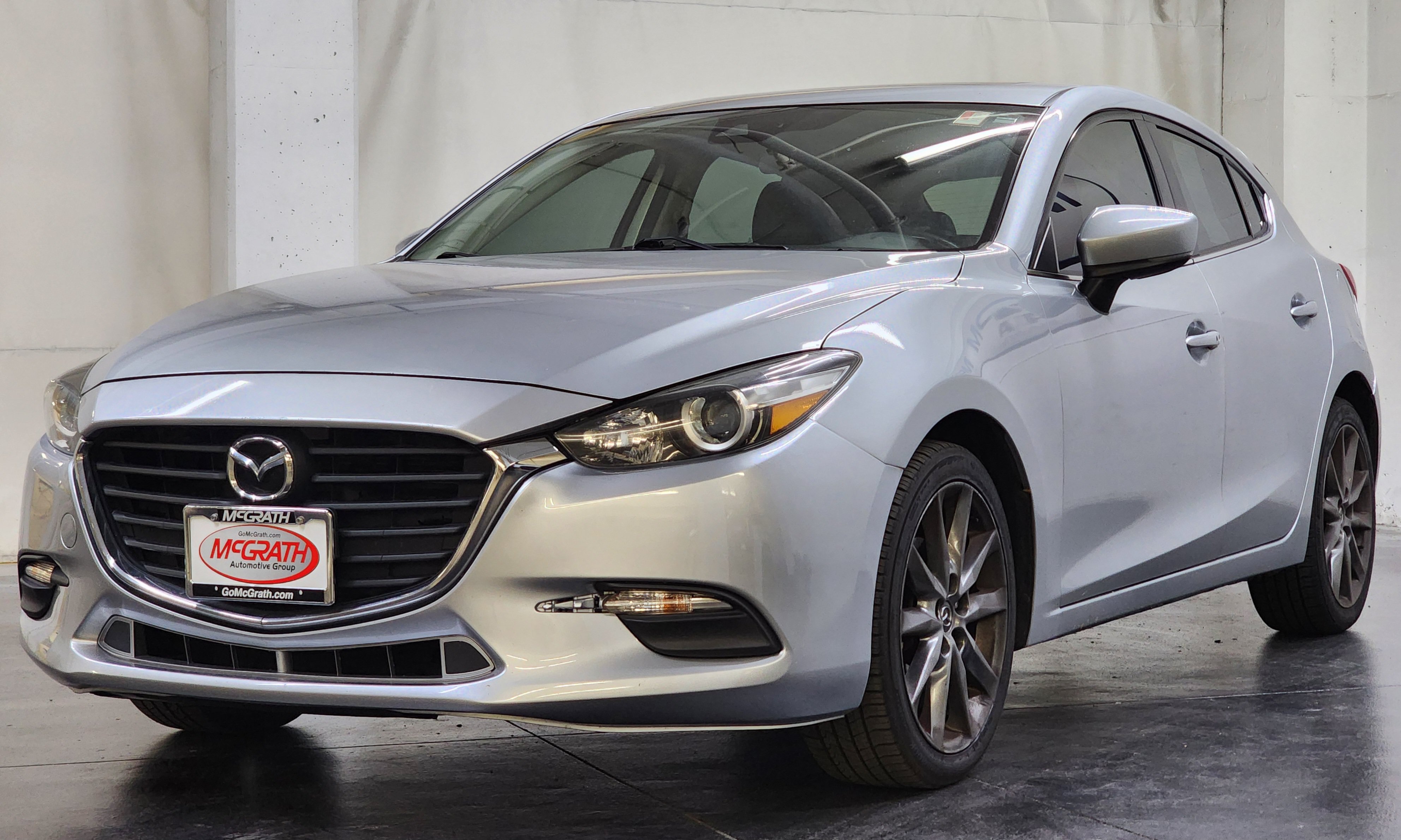 Used 2018 MAZDA MAZDA3 Touring FWD image 10
