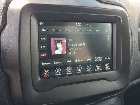 Used 2020 Jeep Renegade Latitude image 16