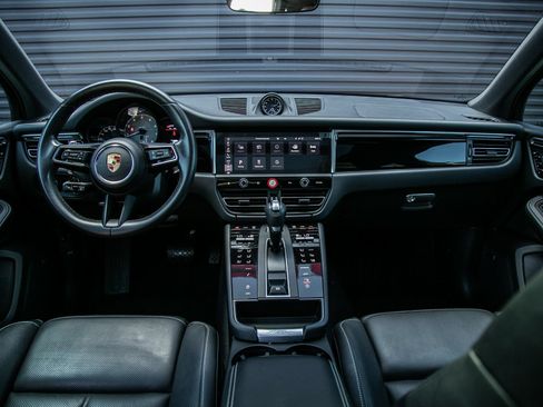 Certified 2023 Porsche Macan S AWD/4WD image 12