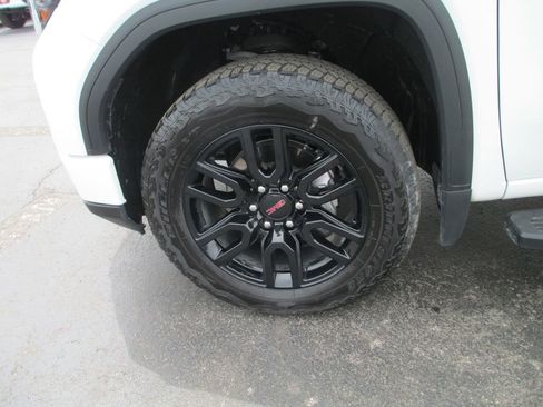 Used 2025 GMC Sierra 1500 Elevation w/ Elevation Premium Package AWD/4WD image 15