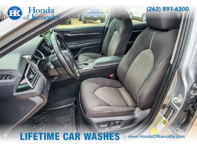 Used 2022 Toyota Camry LE w/ Cold Weather Package FWD image 9