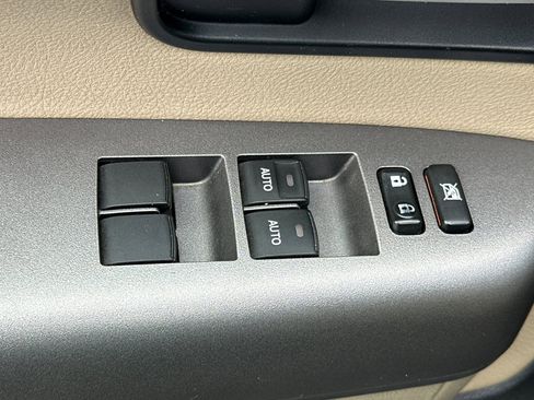 Used 2013 Toyota Sequoia Limited image 11