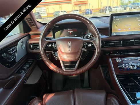 Certified 2022 Lincoln Aviator Black Label w/ Class IV Trailer Tow Package AWD/4WD image 18