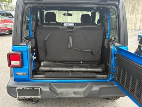 Used 2024 Jeep Wrangler Sport AWD/4WD image 7