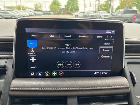 Certified 2021 GMC Yukon SLT w/ SLT Luxury Package AWD/4WD image 30