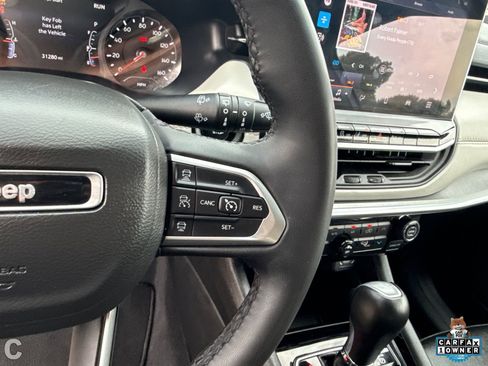 Used 2025 Jeep Compass Limited AWD/4WD image 25