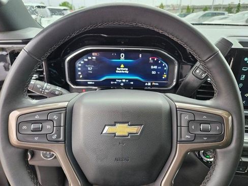 Used 2024 Chevrolet Silverado 2500 High Country w/ High Country Premium Package AWD/4WD image 22