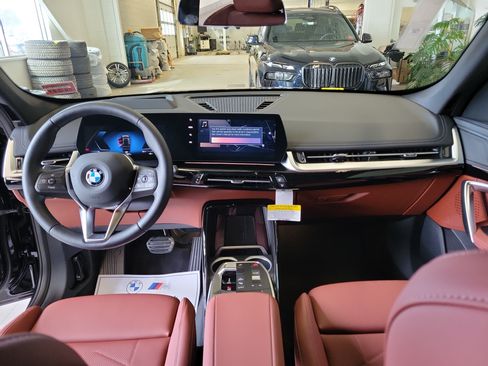 Used 2026 BMW X1 xDrive28i w/ Technology Package AWD/4WD image 18