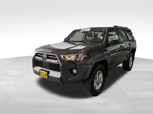 Certified 2023 Toyota 4Runner SR5 Premium w/ Moonroof Package AWD/4WD image 8