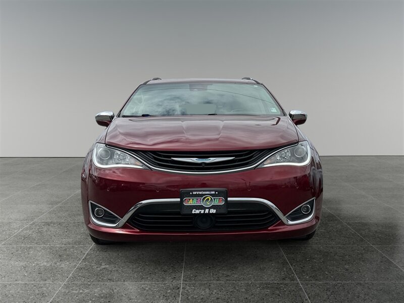 Used 2018 Chrysler Pacifica Limited w/ Advanced Safetytec Group FWD image 9