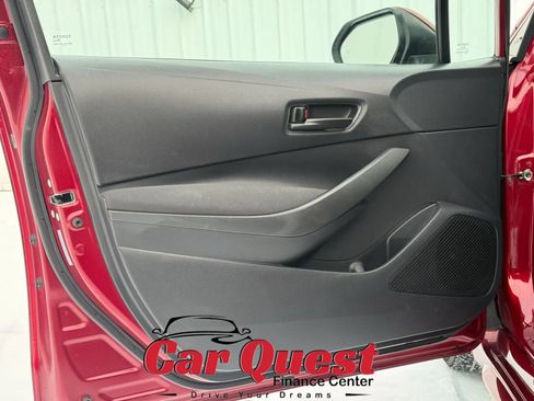 Used 2024 Toyota Corolla LE FWD image 9
