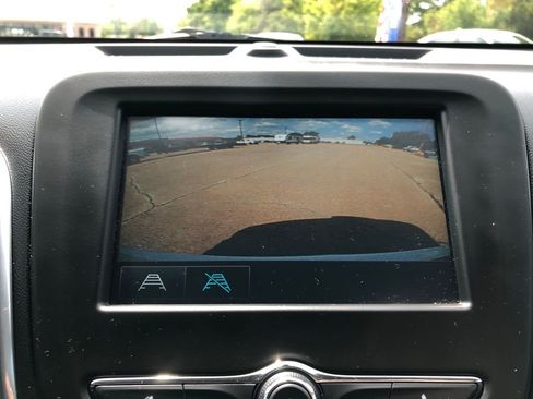 Used 2018 Chevrolet Equinox LT image 17