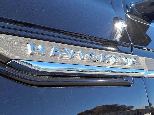 Used 2024 Lincoln Navigator Premiere AWD/4WD image 35