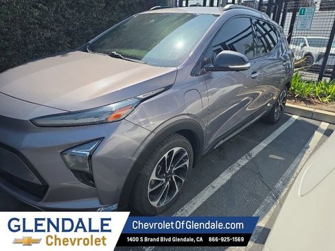 Used 2022 Chevrolet Bolt EUV Premier FWD image 2