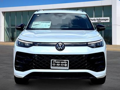 New 2026 Volkswagen Tiguan SE R-Line